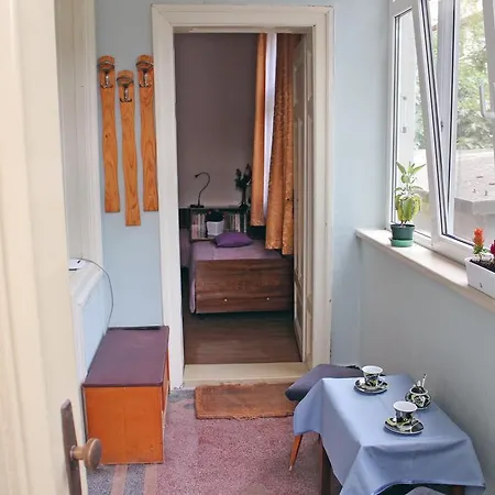 Spacious 5 Min Away From The Beach *